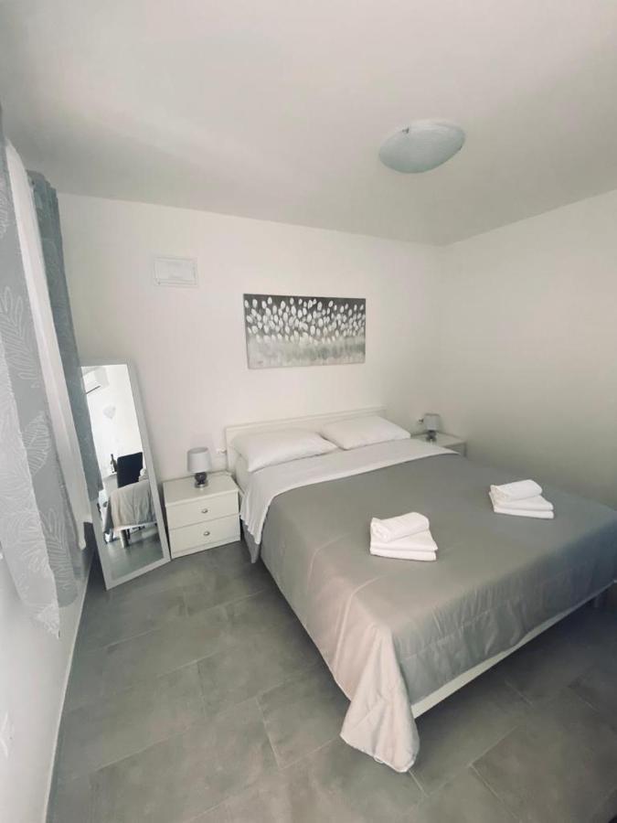Apartmani Mila Starigrad Paklenica Dış mekan fotoğraf