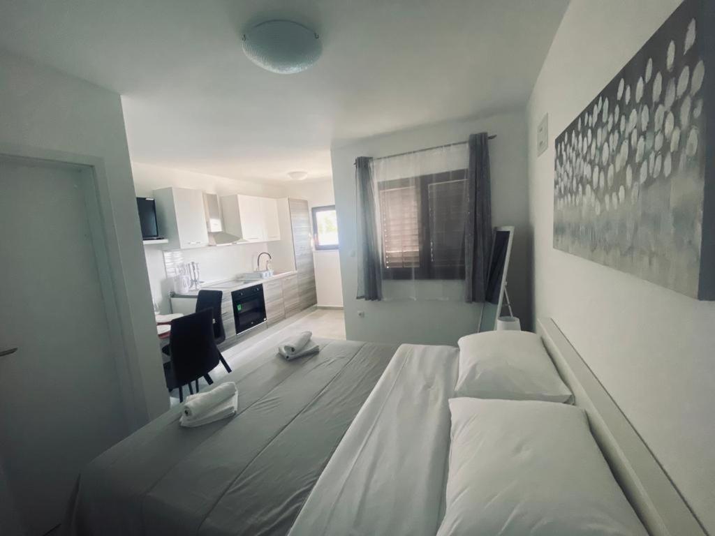 Apartmani Mila Starigrad Paklenica Dış mekan fotoğraf
