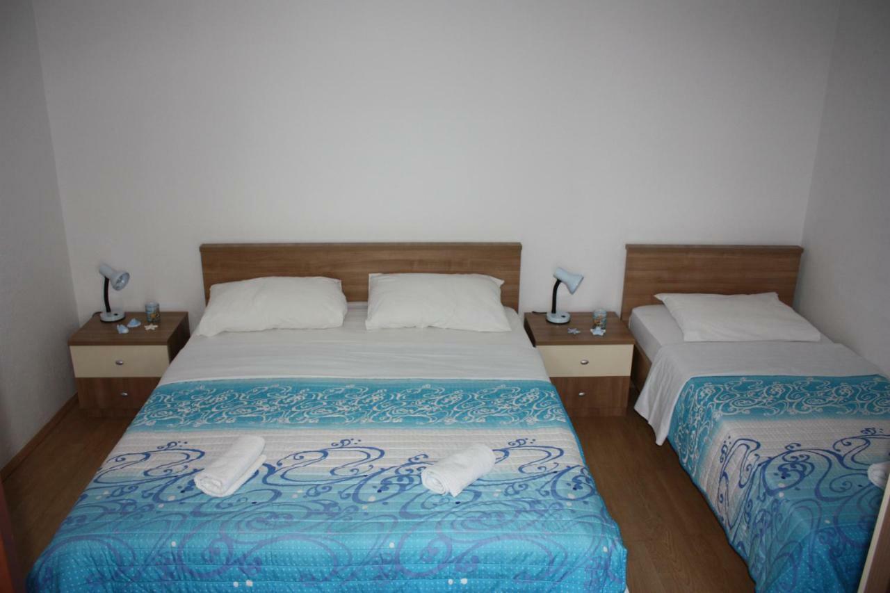 Apartmani Mila Starigrad Paklenica Dış mekan fotoğraf