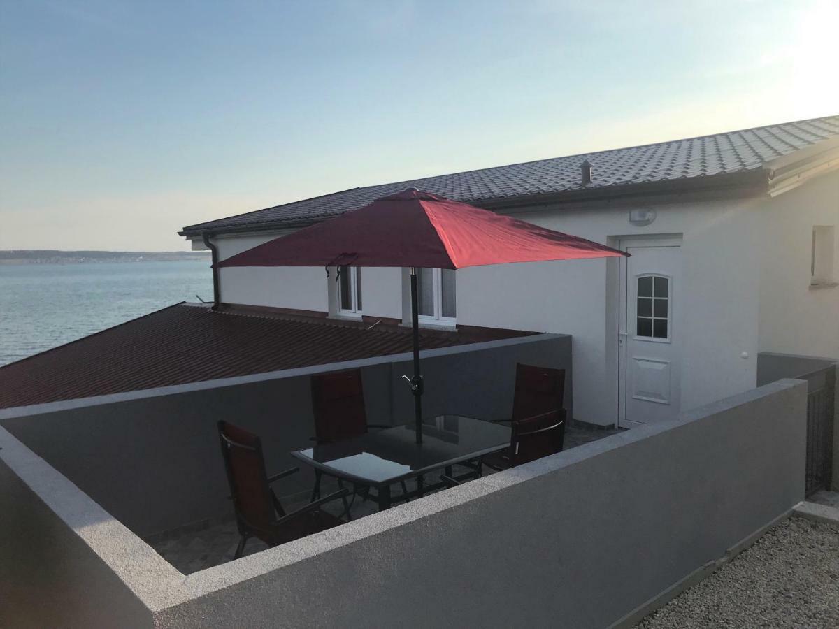 Apartmani Mila Starigrad Paklenica Dış mekan fotoğraf