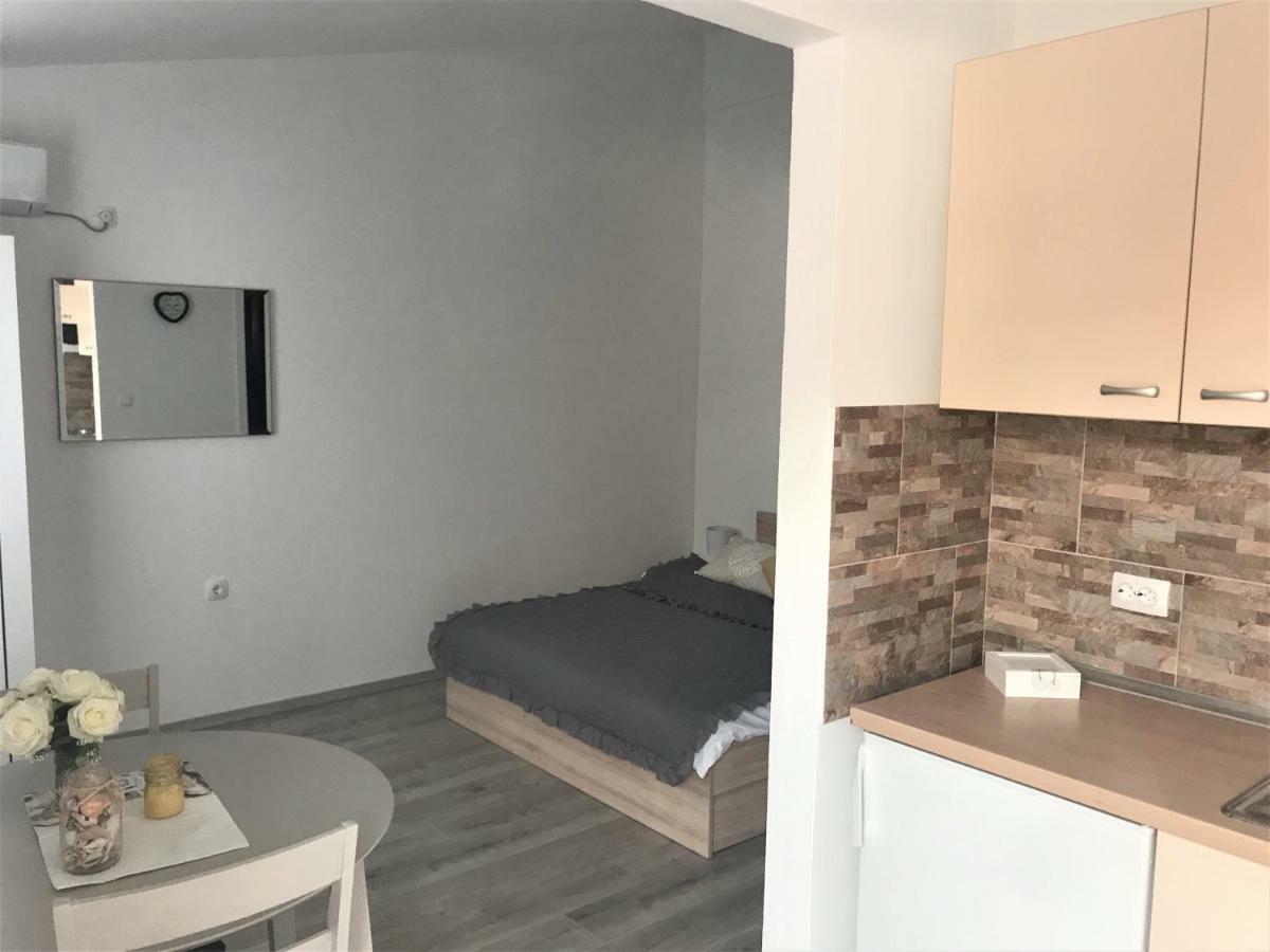 Apartmani Mila Starigrad Paklenica Dış mekan fotoğraf