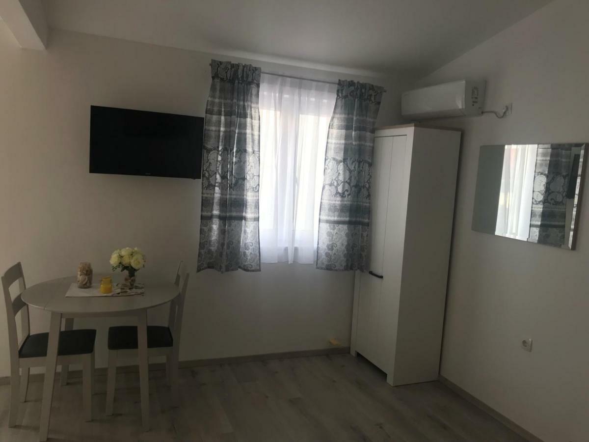 Apartmani Mila Starigrad Paklenica Dış mekan fotoğraf