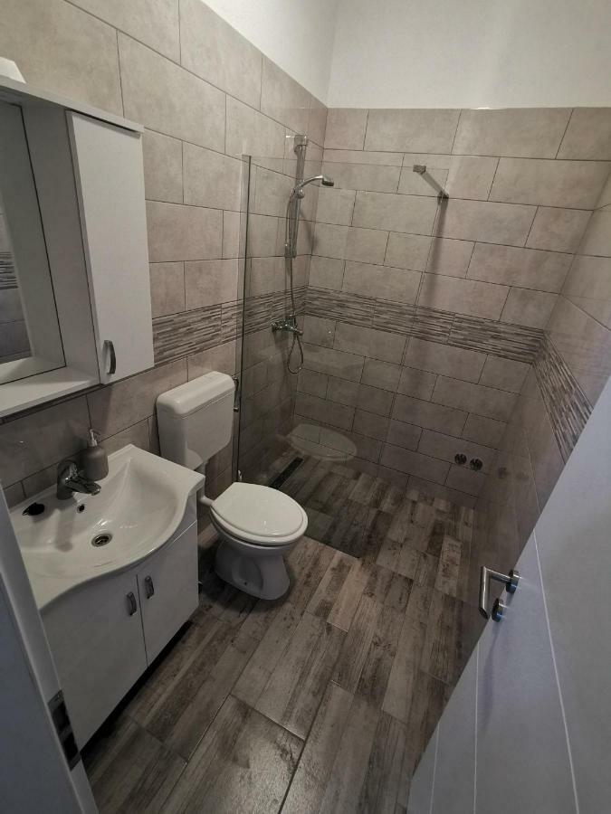 Apartmani Mila Starigrad Paklenica Dış mekan fotoğraf