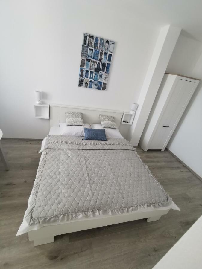 Apartmani Mila Starigrad Paklenica Dış mekan fotoğraf